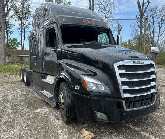 2021 Freightliner Cascadia - Image 3