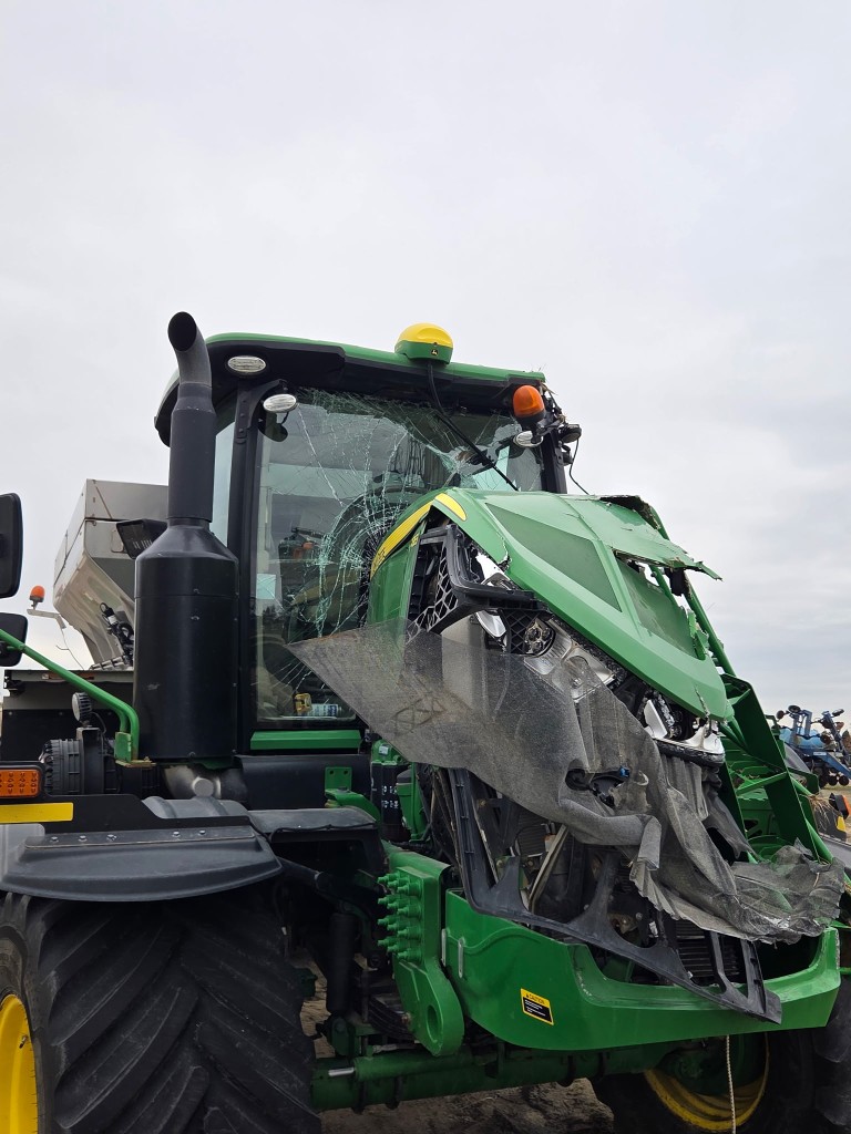 2021 John Deere F4365 Floater - Image 3