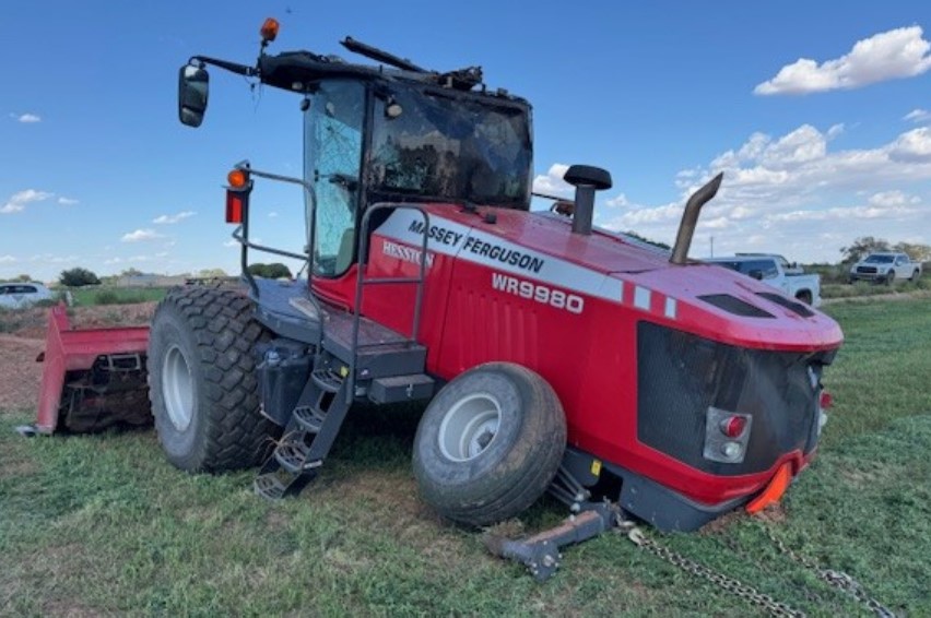 2021 Massey Ferguson WR9980 Swather - Image 2