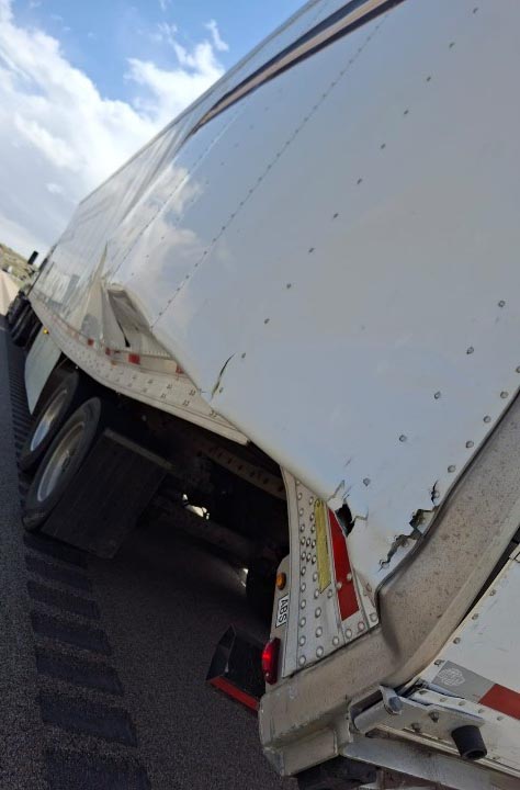 2021 Utility 3000R Reefer Trailer