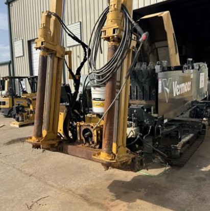 2021 Vermeer D24X40 Directional Drill - Image 2