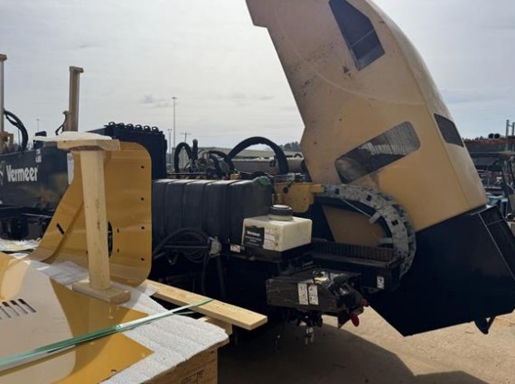 2021 Vermeer D24X40 Directional Drill - Image 3