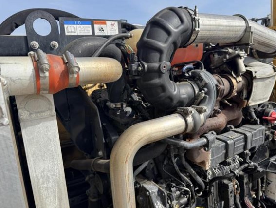 2021 Vermeer D24X40 Directional Drill - Image 8