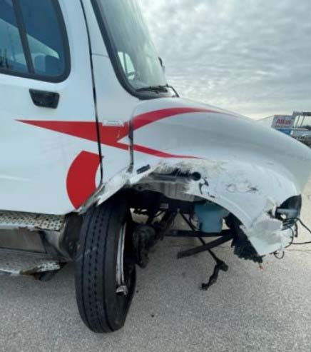 2022 Freightliner M2 106 Box Truck - Image 3