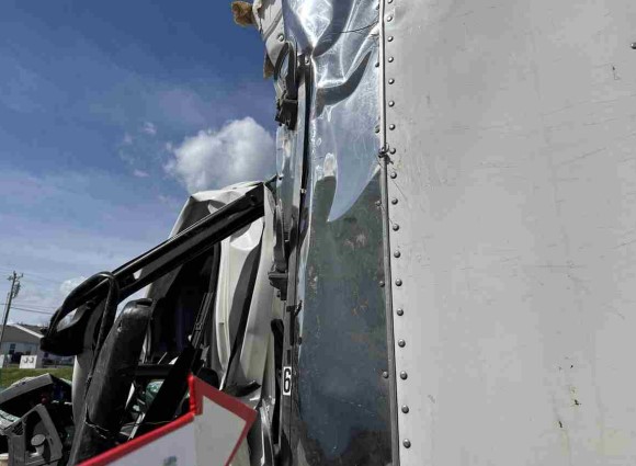 2022 Isuzu NRR - Image 22