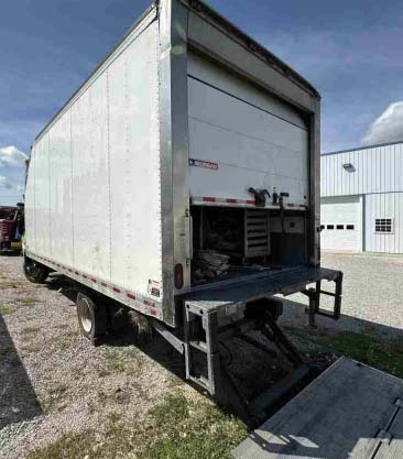 2022 Isuzu NRR - Image 5