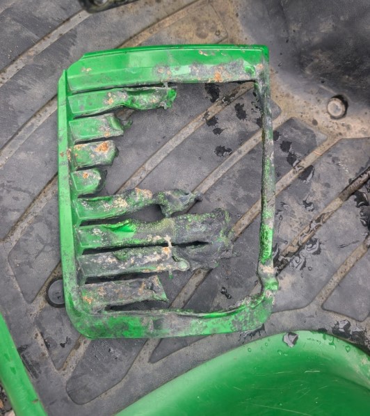 2022 John Deere 3039R Tractor - Image 11