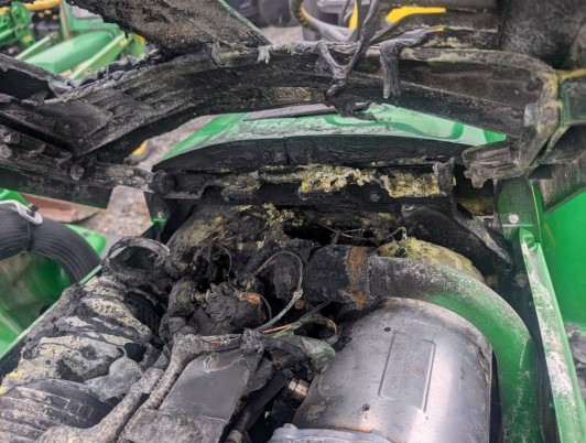 2022 John Deere 3039R Tractor