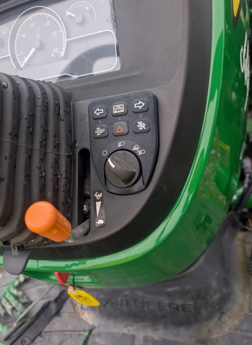 2022 John Deere 3039R Tractor - Image 21