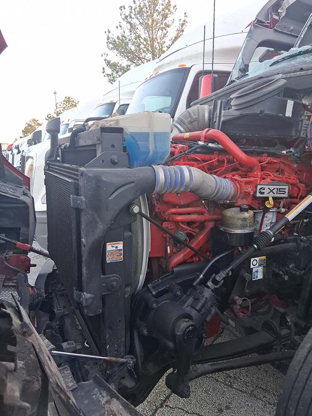 2022 Kenworth T680 - Image 4