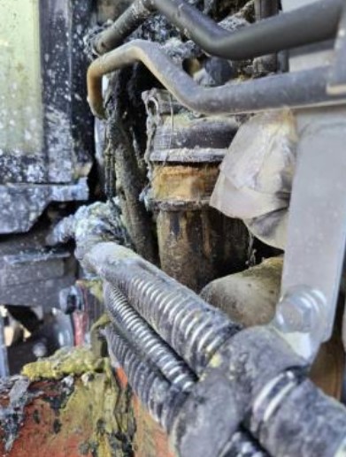 2022 Kubota M5-111D Tractor - Image 4