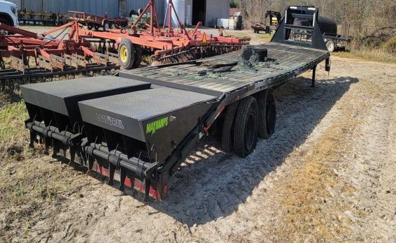 2022 Load Trail Heavy Duty Gooseneck Trailer - Image 3