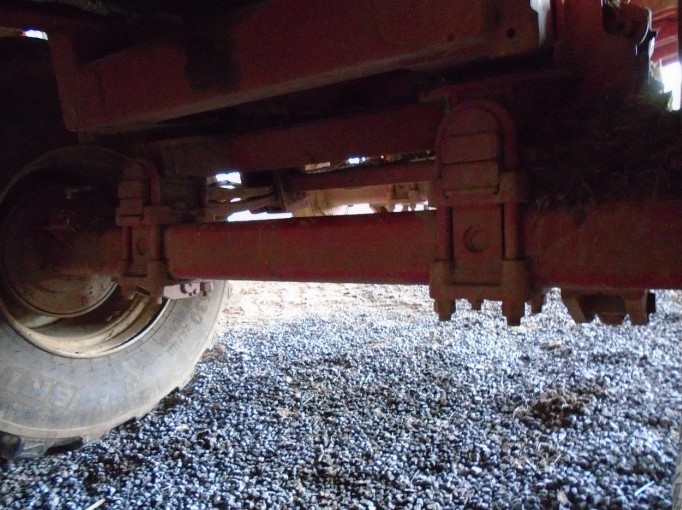 2022 Meyer CropMax 9524 Manure Spreader - Image 24