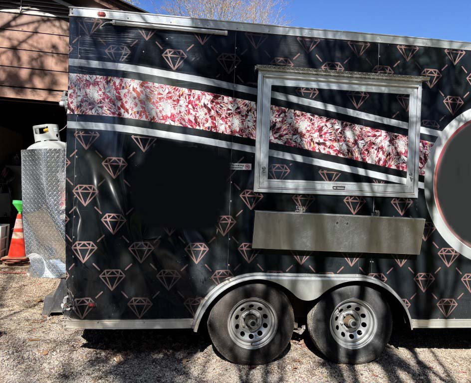 2023 One Fat Frog Enclosed Food Trailer - Image 8