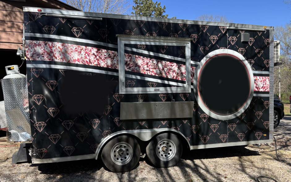 2023 One Fat Frog Enclosed Food Trailer - Image 9