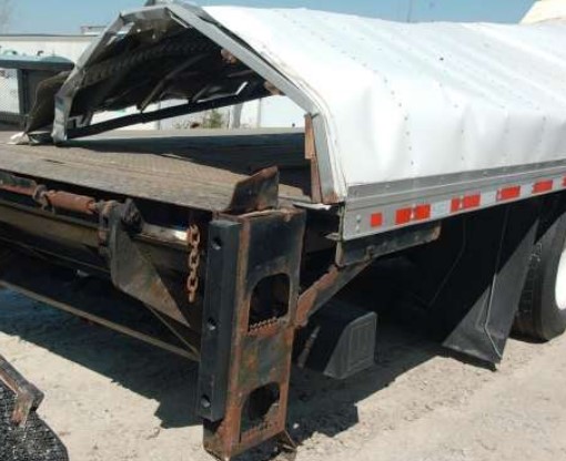 2023 Freightliner M2-106 Box Truck - Image 13