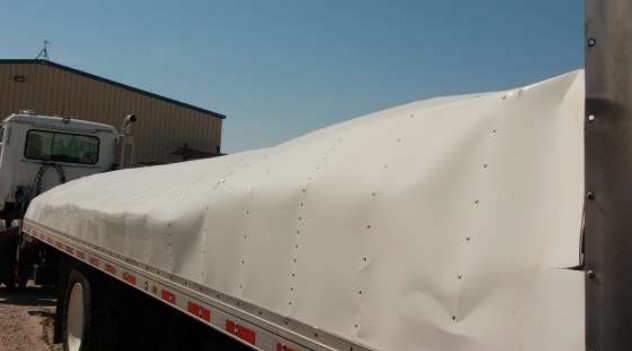 2023 Freightliner M2-106 Box Truck - Image 16