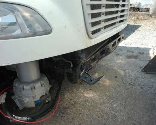 2023 Freightliner M2-106 Box Truck - Image 18