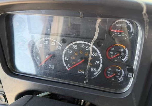 2023 Freightliner M2-106 Box Truck - Image 34