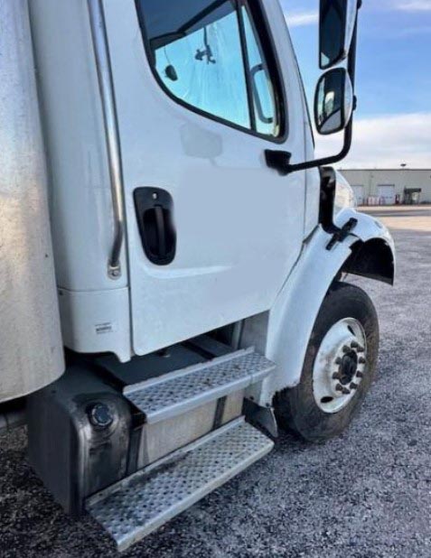 2023 Freightliner M2 - Image 4