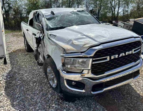 2024 Dodge RAM 2500 - Image 3