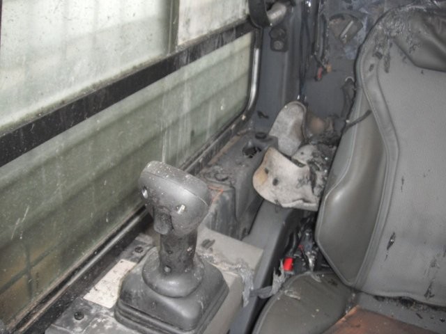 2024 John Deere 333P Skid Steer - Image 10