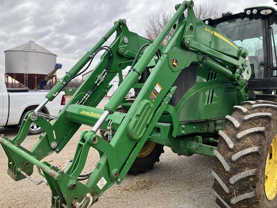 2024 John Deere 640R Loader