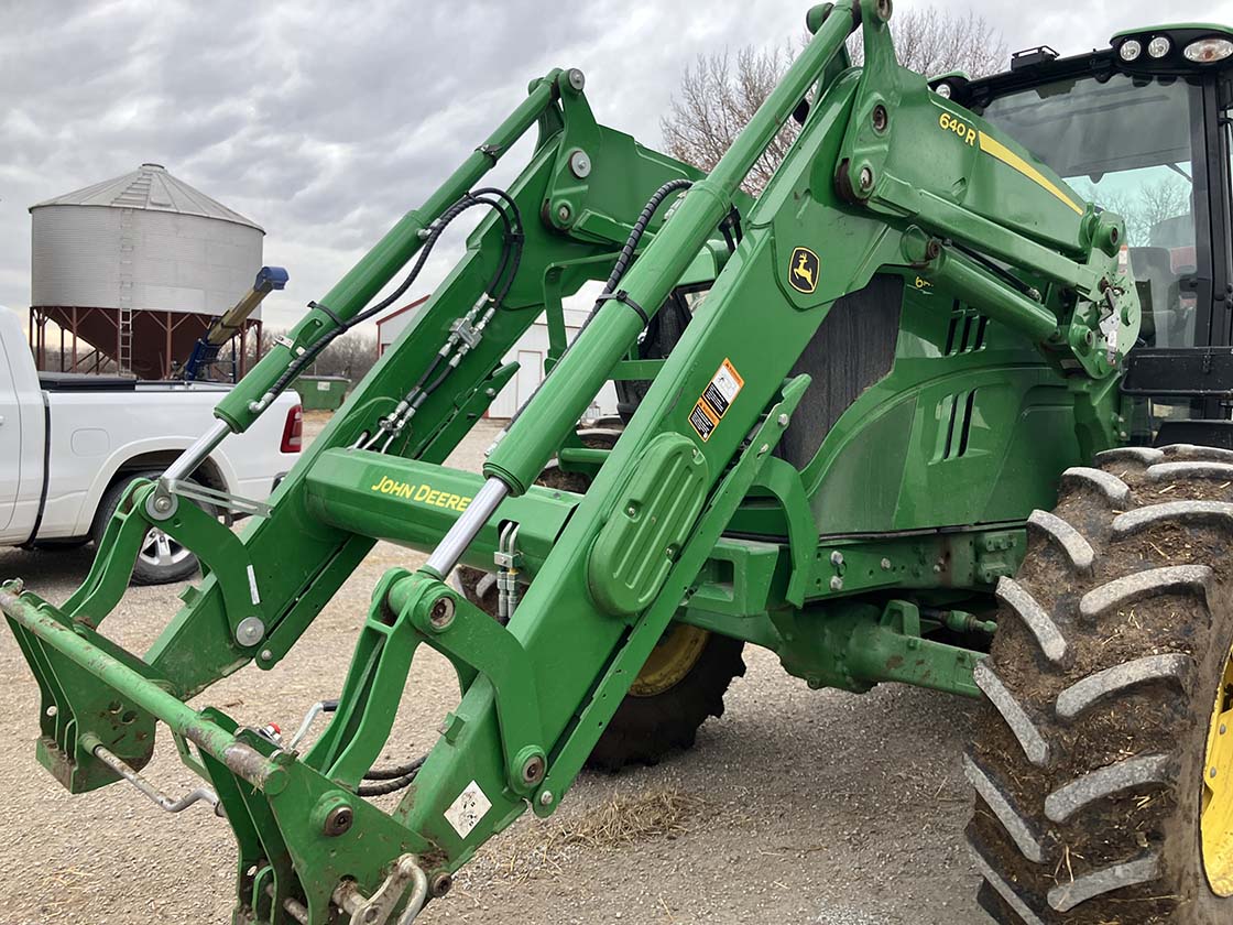 2024 John Deere 640R Loader - Image 2