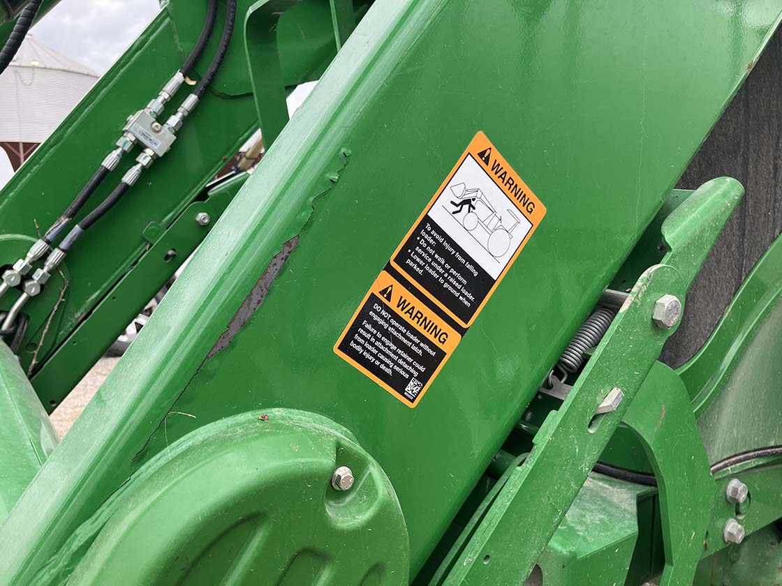 2024 John Deere 640R Loader - Image 4