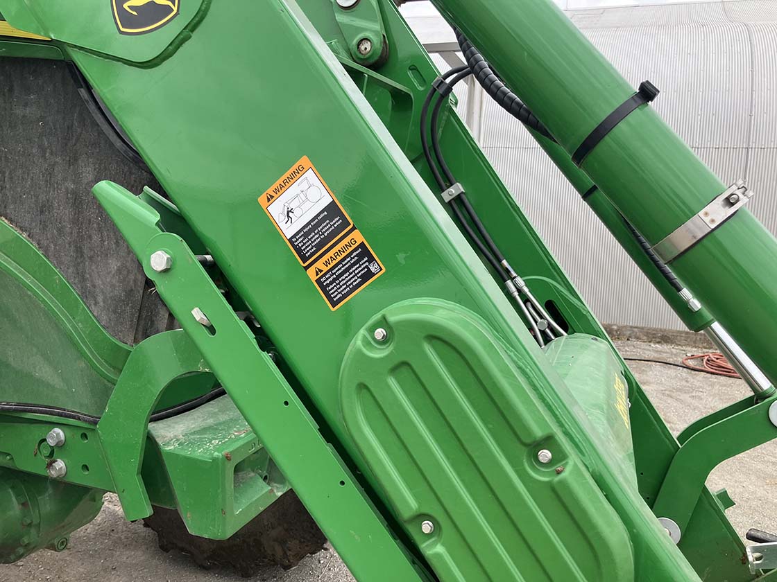 2024 John Deere 640R Loader - Image 5