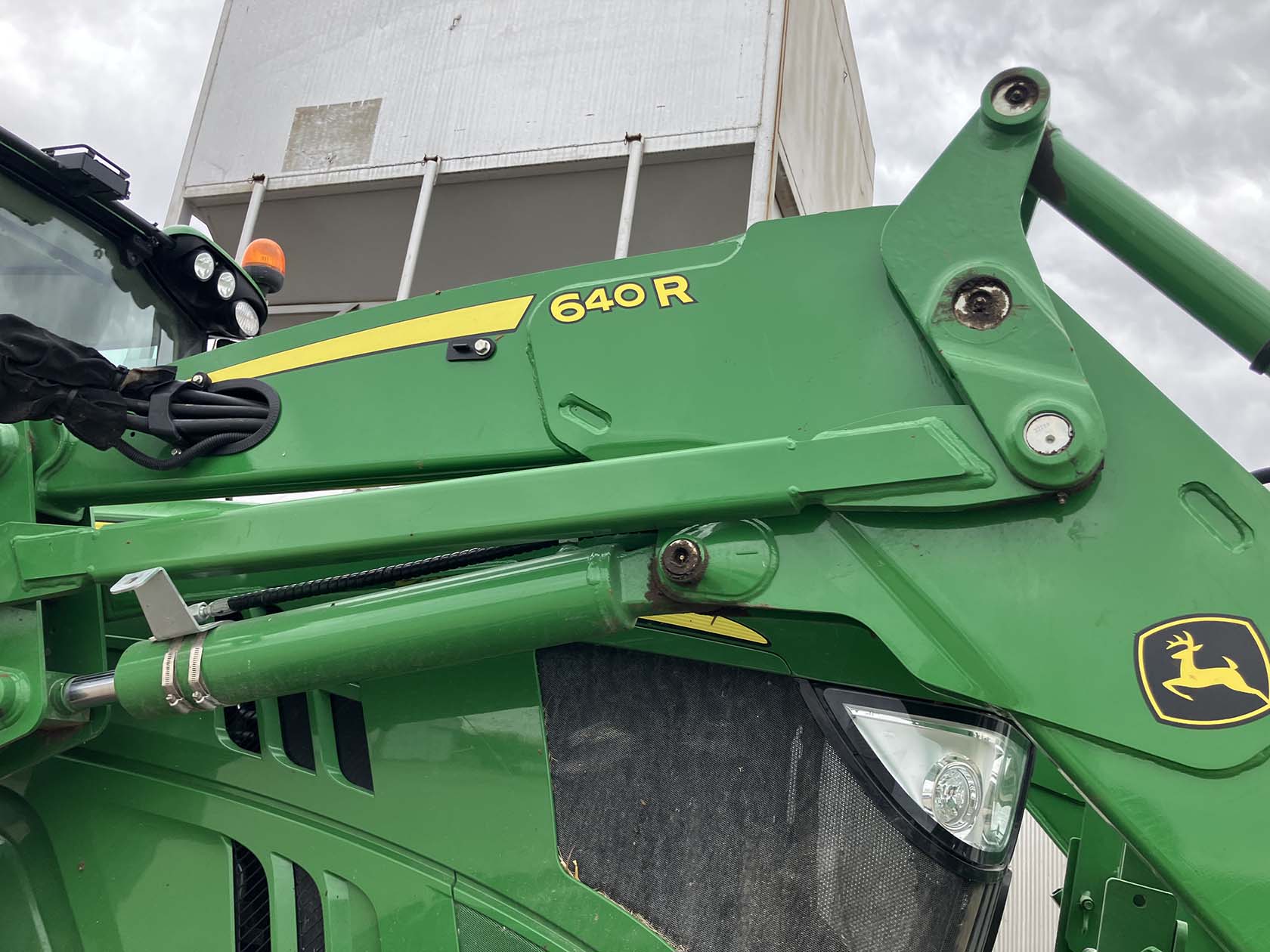 2024 John Deere 640R Loader - Image 6
