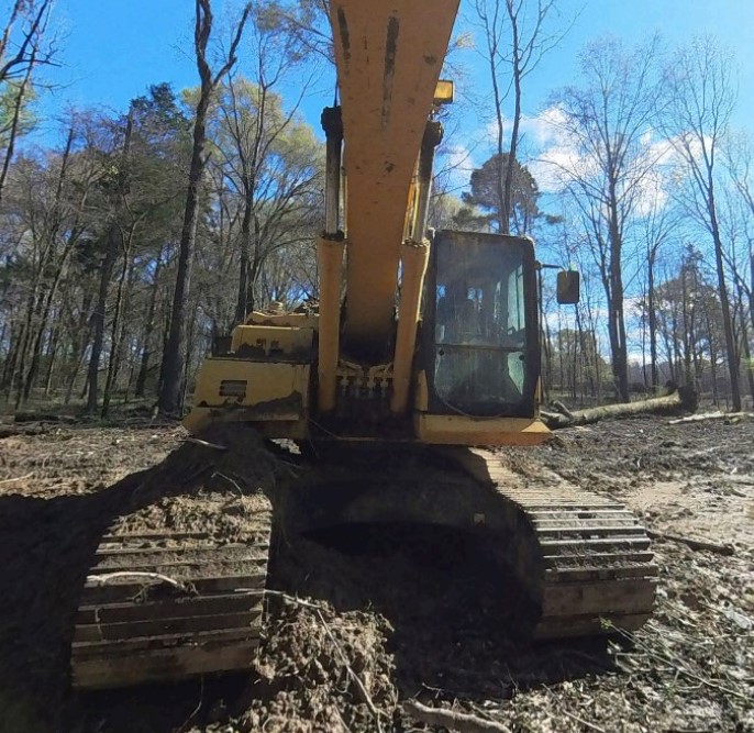 2024 Komatsu PC210LC-11 Excavator - Image 3