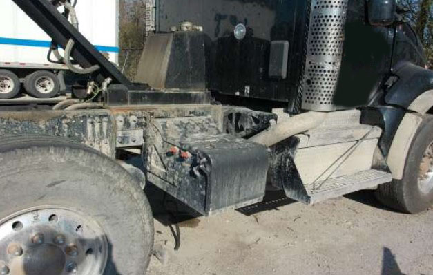 2025 Kenworth T880 Dump Truck - Image 10