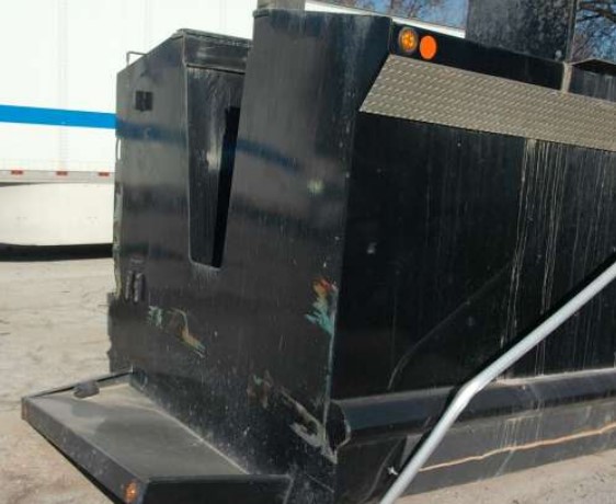 2025 Kenworth T880 Dump Truck - Image 16