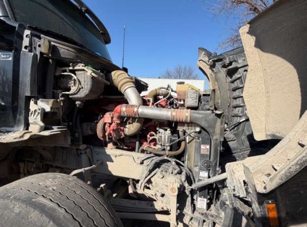 2025 Kenworth T880 Dump Truck - Image 26