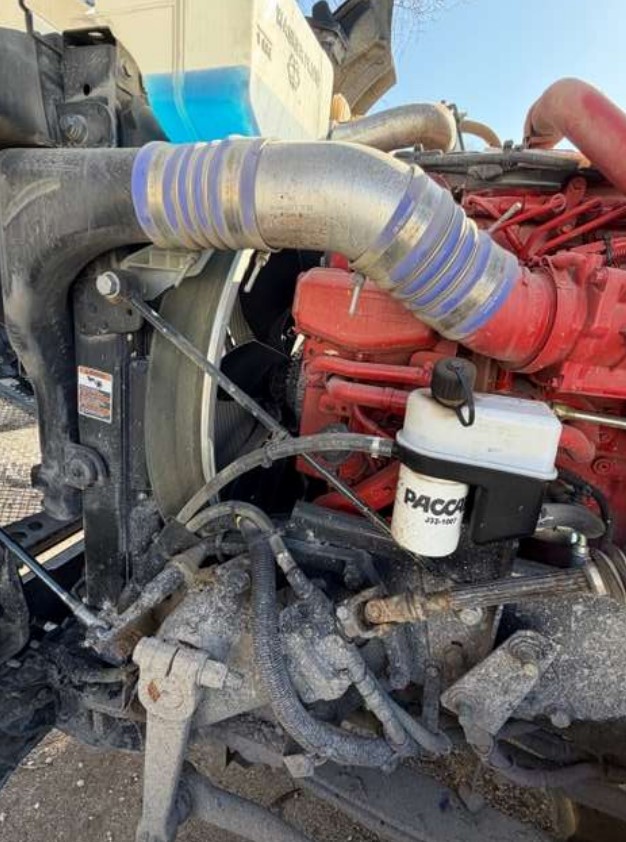 2025 Kenworth T880 Dump Truck - Image 28