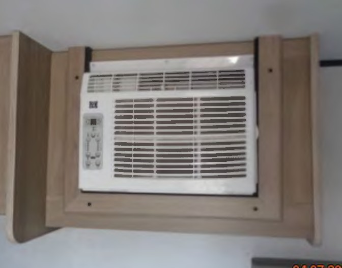 2025 Keystone CM17R25 Travel Trailer - Image 4