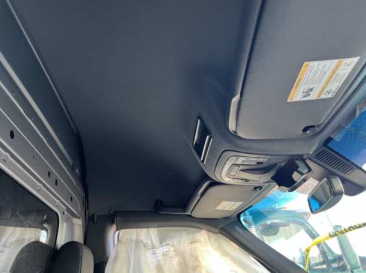 2025 Mercedes-Benz Sprinter Van - Image 11