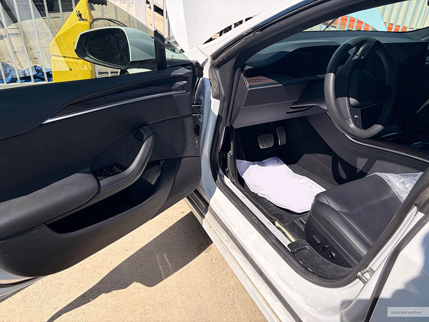 2025 Tesla Model S - Image 7