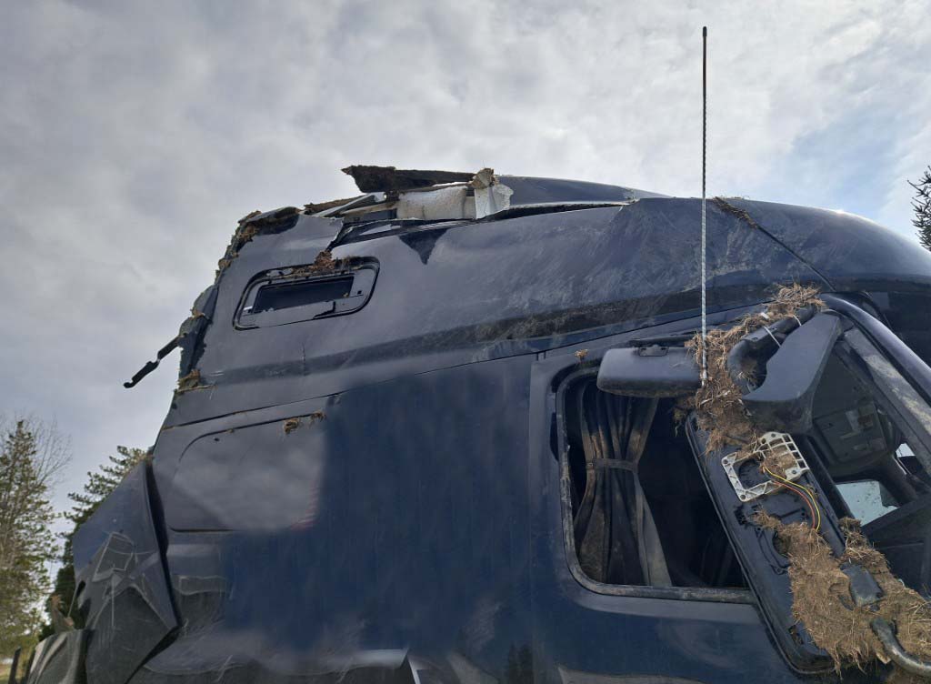 2025 Volvo VNL760 - Image 10