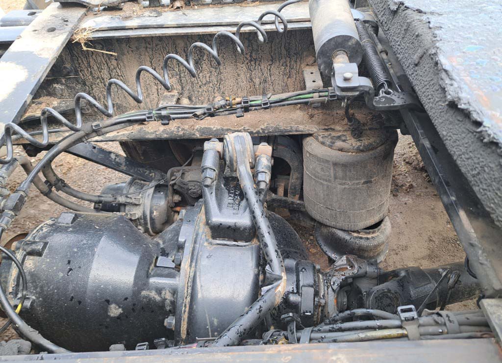 2025 Volvo VNL760 - Image 19