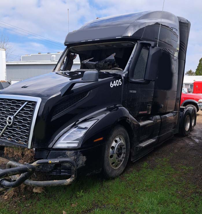 2025 Volvo VNL760 - Image 2