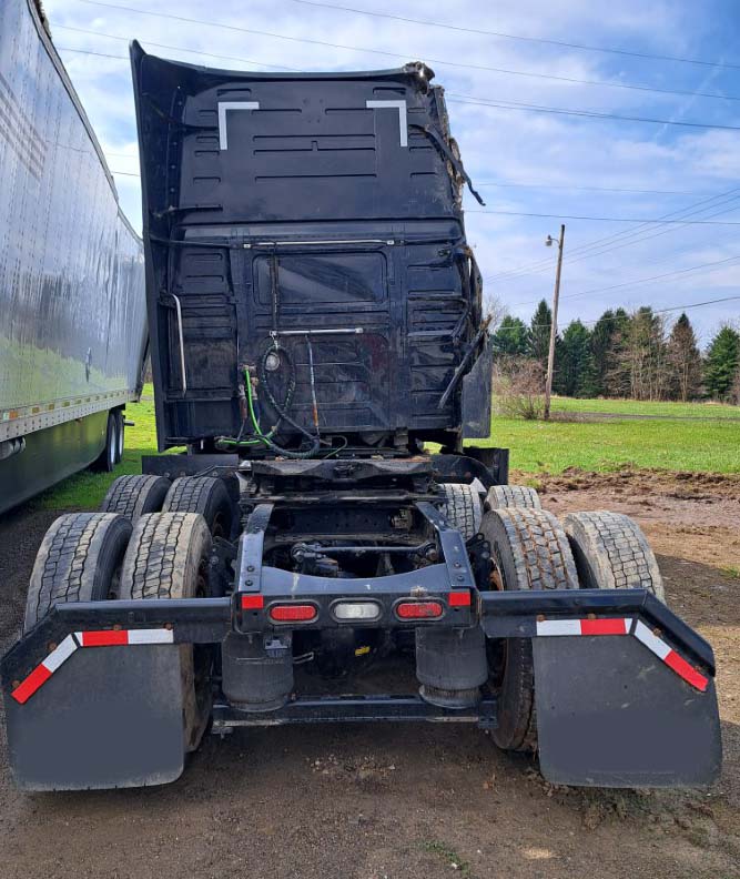 2025 Volvo VNL760 - Image 4