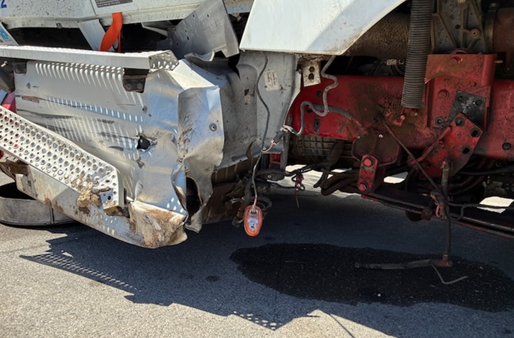 2026 International LT625 - Image 13