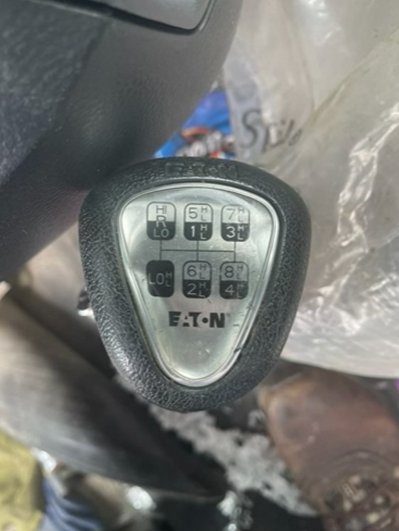 2026 Kenworth W990 - Image 24