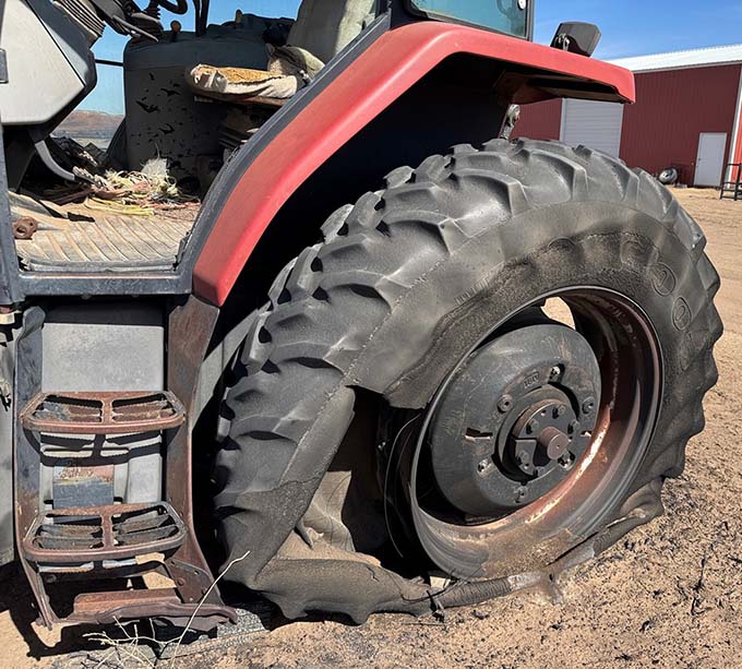 CASE IH Maxxum MX110 Tractor - Image 6