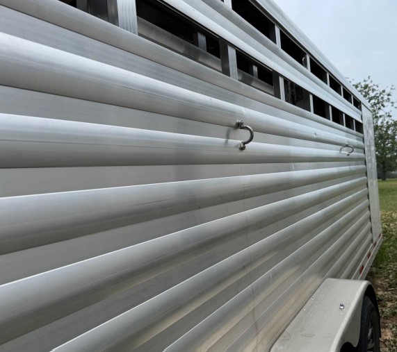 2025 Exiss EXP SCP 6820 Livestock Trailer - Image 10