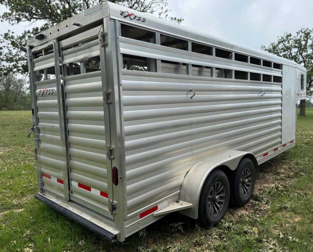 2025 Exiss EXP SCP 6820 Livestock Trailer - Image 5