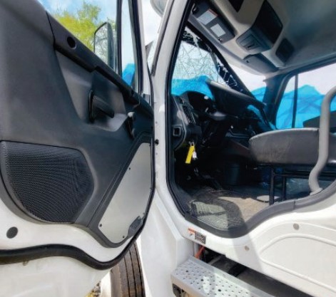 2026 Freightliner M2 106 Plus 4 x 2 Ex Cab DSL ArborTech 1472 Chip Body - Image 20