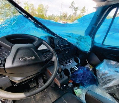 2026 Freightliner M2 106 Plus 4 x 2 Ex Cab DSL ArborTech 1472 Chip Body - Image 21